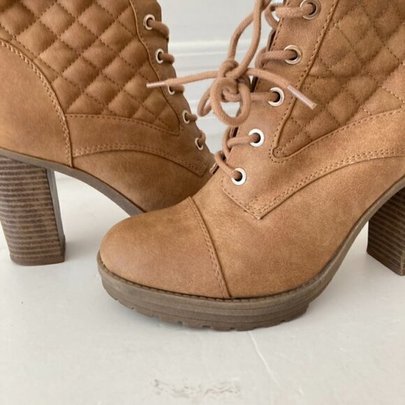 G By Guess Faux Leather Quilted Heeled Ankle Boots Tan Sz 7 - Picture 2 of 10